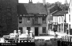 Swan Inn c.1960, Selby