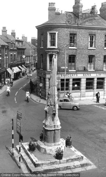 Photo of Selby, The Cross And Finkle Street c.1960