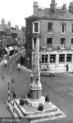 The Cross And Finkle Street c.1960, Selby