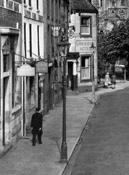 Walking Up The Crescent c.1950, Selby