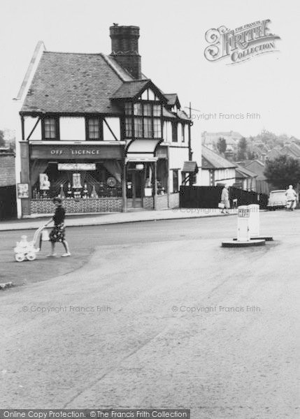Photo of Selsdon, The Off Licence, Cross Roads c.1965
