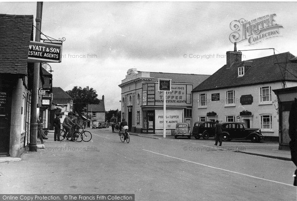 Selsey, Crown Hotel, High Street c1950 Photo of Selsey, Crown Hotel, High Street c.1950