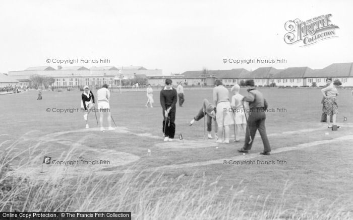 Photo of Selsey, Putting Green, Broadreeds Holiday Camp c.1960