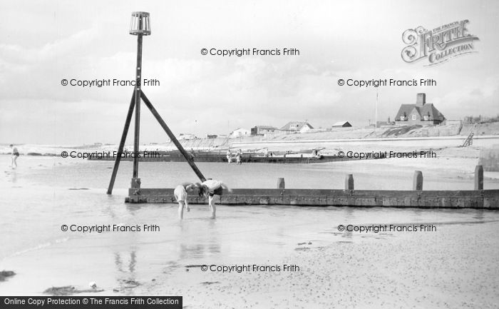 Photo of Selsey, West Beach c.1960