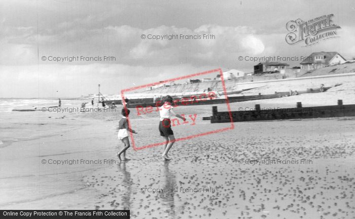 Photo of Selsey, West Beach c.1960