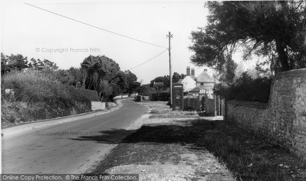 Photo of Selsey, West Street c.1960