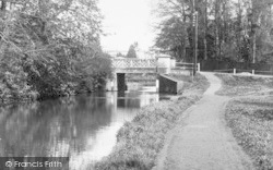 Bridge Of Over The Canal 1929, Send
