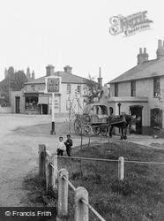 Little Boys Beside The New Inn 1906, Send