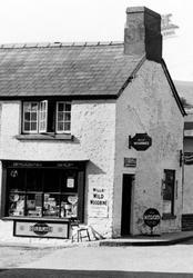 Bridgend Shop c.1955, Sennybridge
