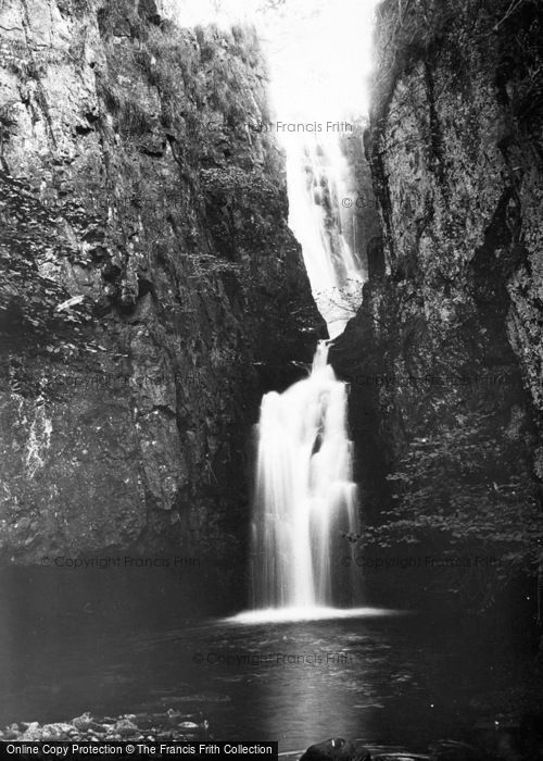 Photo of Settle, Catterick Foss c.1935