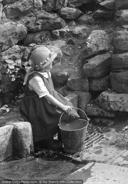 Photo of Settle, Fetching Water 1924