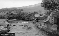 The River Ribble And Weir c.1955, Settle