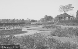 Park, The Rose Garden c.1955, Seven Kings
