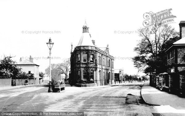 Photo of Sevenoaks, High Street And Constitutional Club 1900