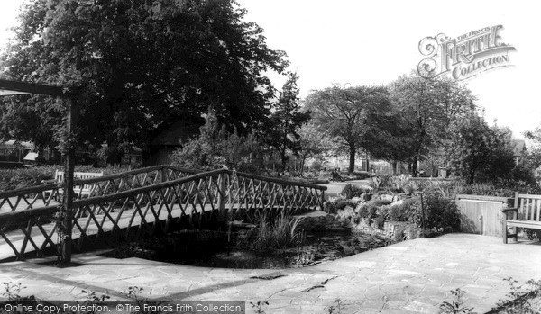 Photo of Sevenoaks, Vine Gardens c.1965