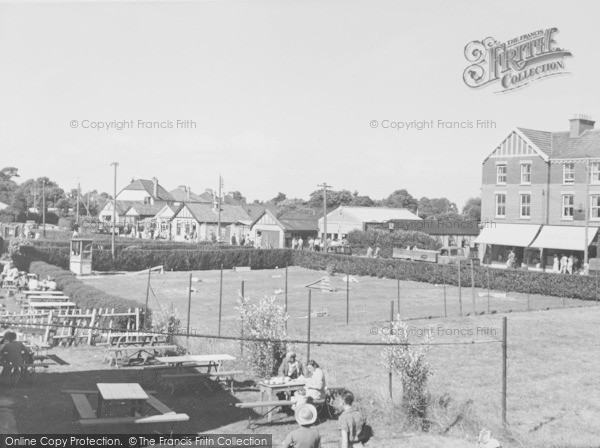 Photo of Severn Beach, Beach Road c.1950