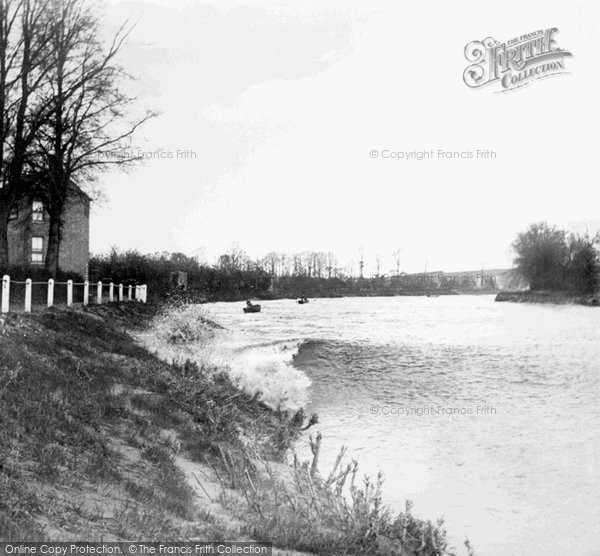 Photo of Severn River, The Severn Bore 1906