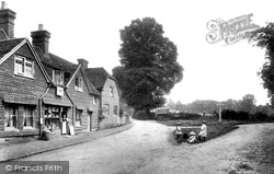 Village 1906, Shackleford