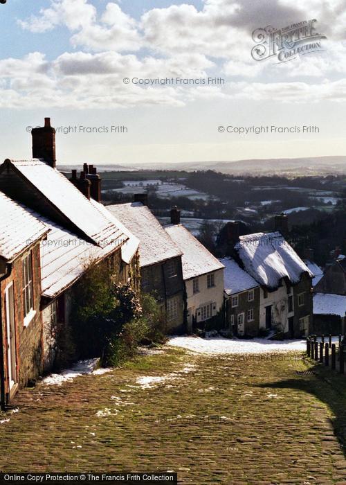 Photo of Shaftesbury, Gold Hill 2004