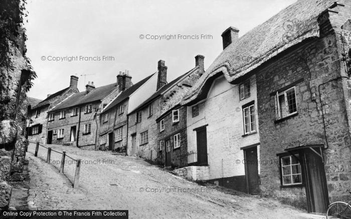 Photo of Shaftesbury, Gold Hill c.1965