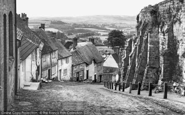 Photo of Shaftesbury, Gold Hill, St James c.1960