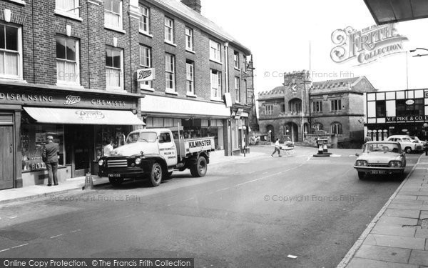 Photo of Shaftesbury, High Street c.1965