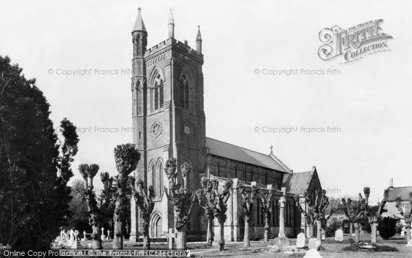 Photo of Shaftesbury, Holy Trinity Church c.1965
