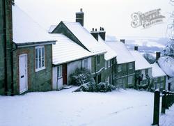 Snow On Gold Hill 2008, Shaftesbury