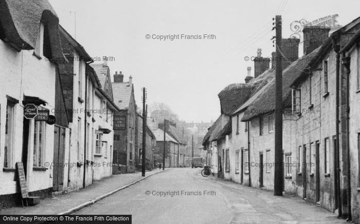 Photo of Shaftesbury, St James Street c.1955