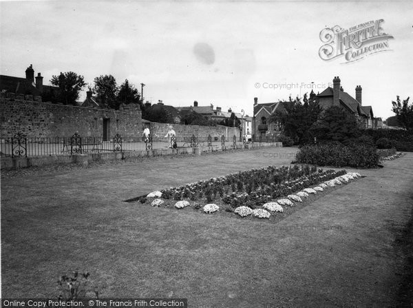 Photo of Shaftesbury, The Gardens c.1965