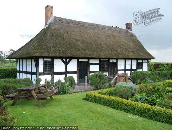 Photo of Shallowford, Izaak Walton's Cottage 2005
