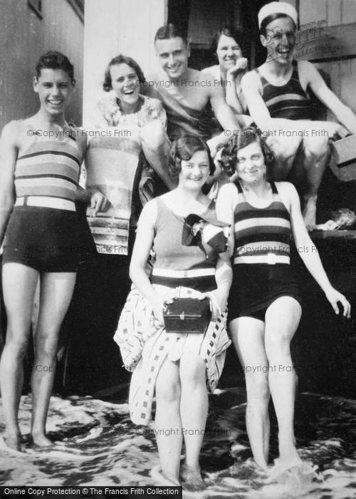 Photo of Shanklin, Happy Holiday Makers 1930