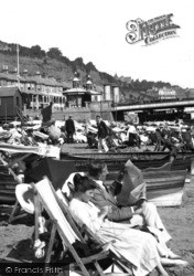 Relaxing On The Beach 1918, Shanklin