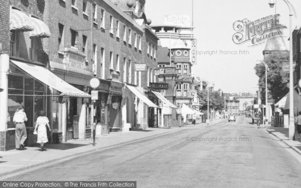 Photo of Sheerness, The Broadway c.1955
