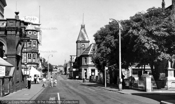 Photo of Sheerness, The Broadway c.1960