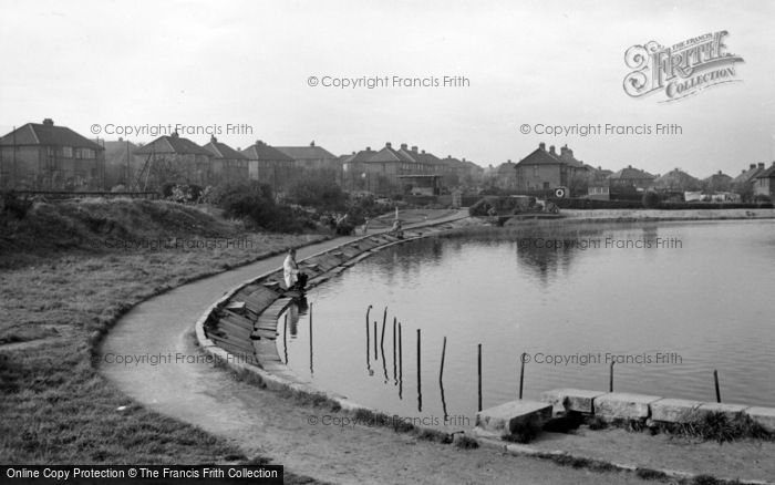Photo of Sheffield, Frecheville Angling And Yachting Lake c.1950