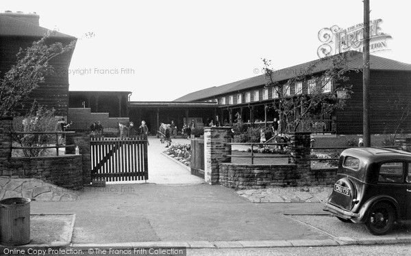 Photo of Sheffield, Frecheville Infants School c1939