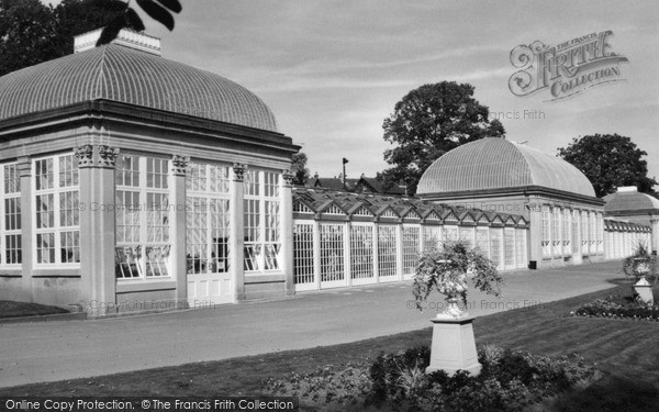 Photo of Sheffield, The Botanical Gardens, Glasshouses 2005