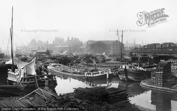 Photo of Sheffield, The Canal Basin c.1870