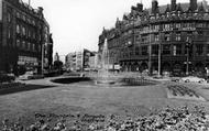 The Fountain And Fargate c.1960, Sheffield