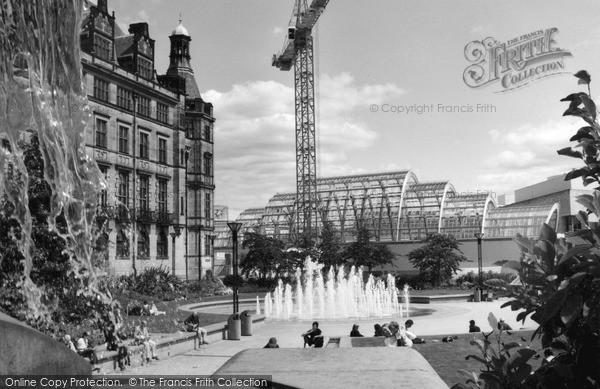 Photo of Sheffield, The Peace Gardens 2004