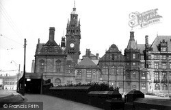 The Town Hall c.1955, Sheffield
