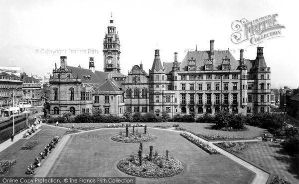 Photo of Sheffield, The Town Hall c.1965