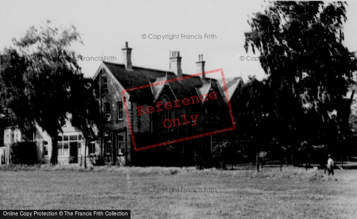 Photo of Shefford, Digswell House c.1950