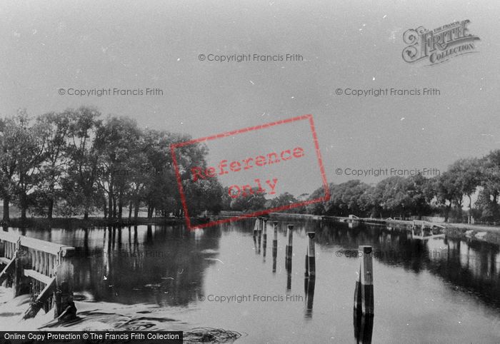 Photo of Shepperton, Up Stream From The Weir 1890