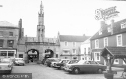 Shepton Mallet, the Square and Cross c1965