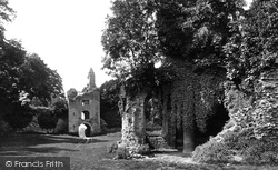 Castle Ruins 1924, Sherborne