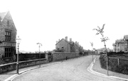 The Avenue 1904, Sherborne