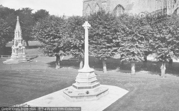 Photo of Sherborne, War Memorial And Digby Memorial 1924