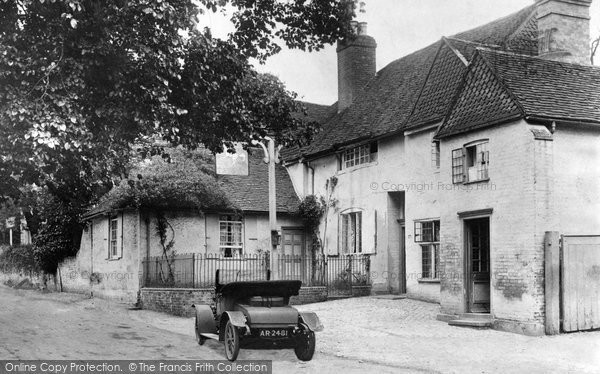 Photo of Shere, The White Horse 1907
